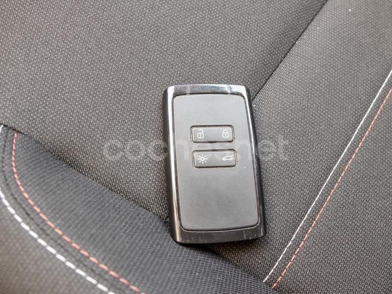 Usado Dacia Jogger Extreme 101 CV (74 kW) 2022 Gris Monovolumen