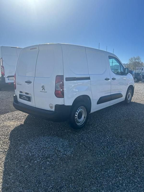 Usado Peugeot Partner Premium 73 CV (53 kW) 2020 Blanco Monovolumen