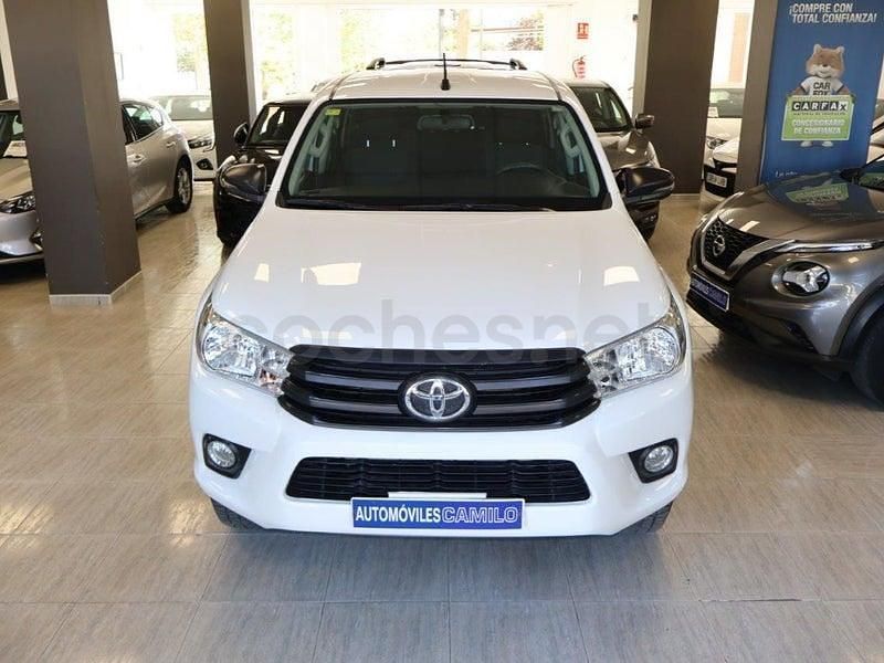 Usado Toyota HiLux Plus 150 CV (110 kW) 2020 Blanco Pickup/Camioneta