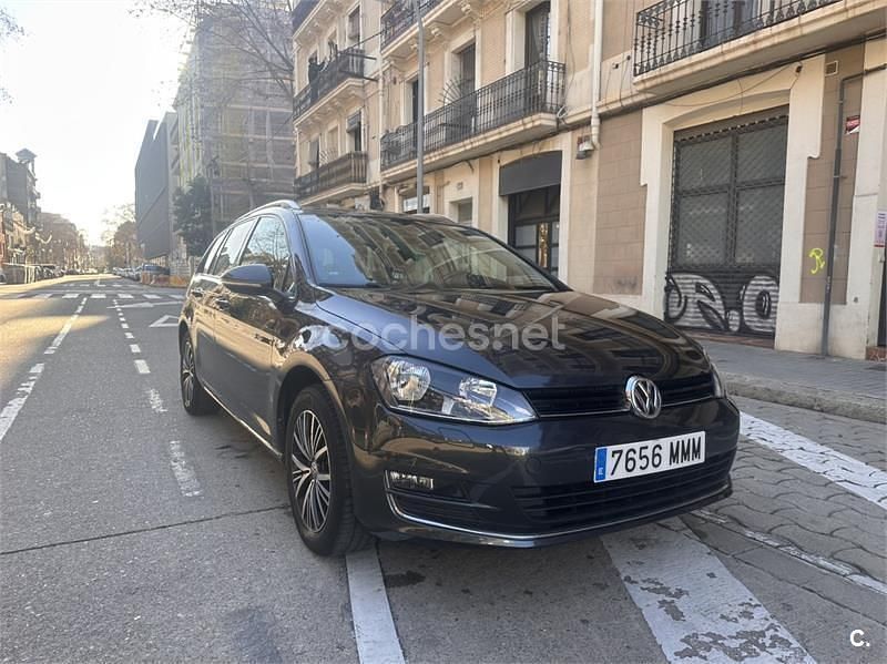 Usado VW Golf VII Edition 110 CV (80 kW) 2016 Gris / plata Familiar