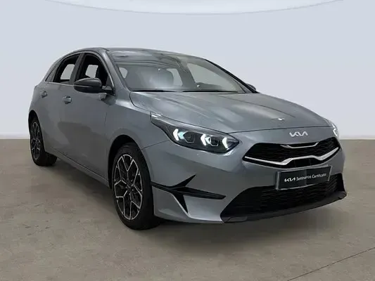 Usado Kia Ceed Style 101 CV (74 kW) 2024 Gris plata Utilitario
