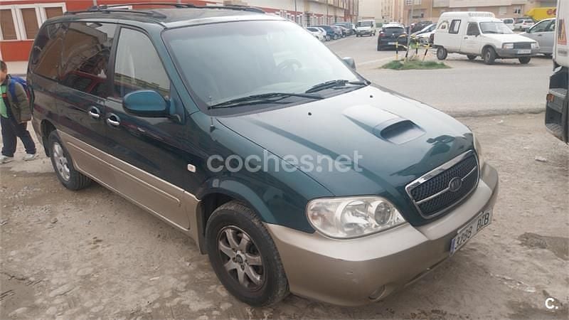 Usado Kia Carnival LX 144 CV (105 kW) 2006 Verde Monovolumen