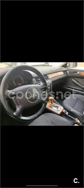 Usado Audi A6 163 CV (119 kW) 2004 Azul Berlina