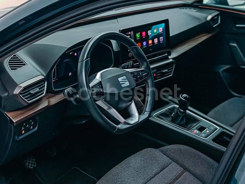 Gris / plata Usado 2020 Seat Leon XCELLENCE Berlina | 17.650 € (Un poco caro) - Imagen 1/4