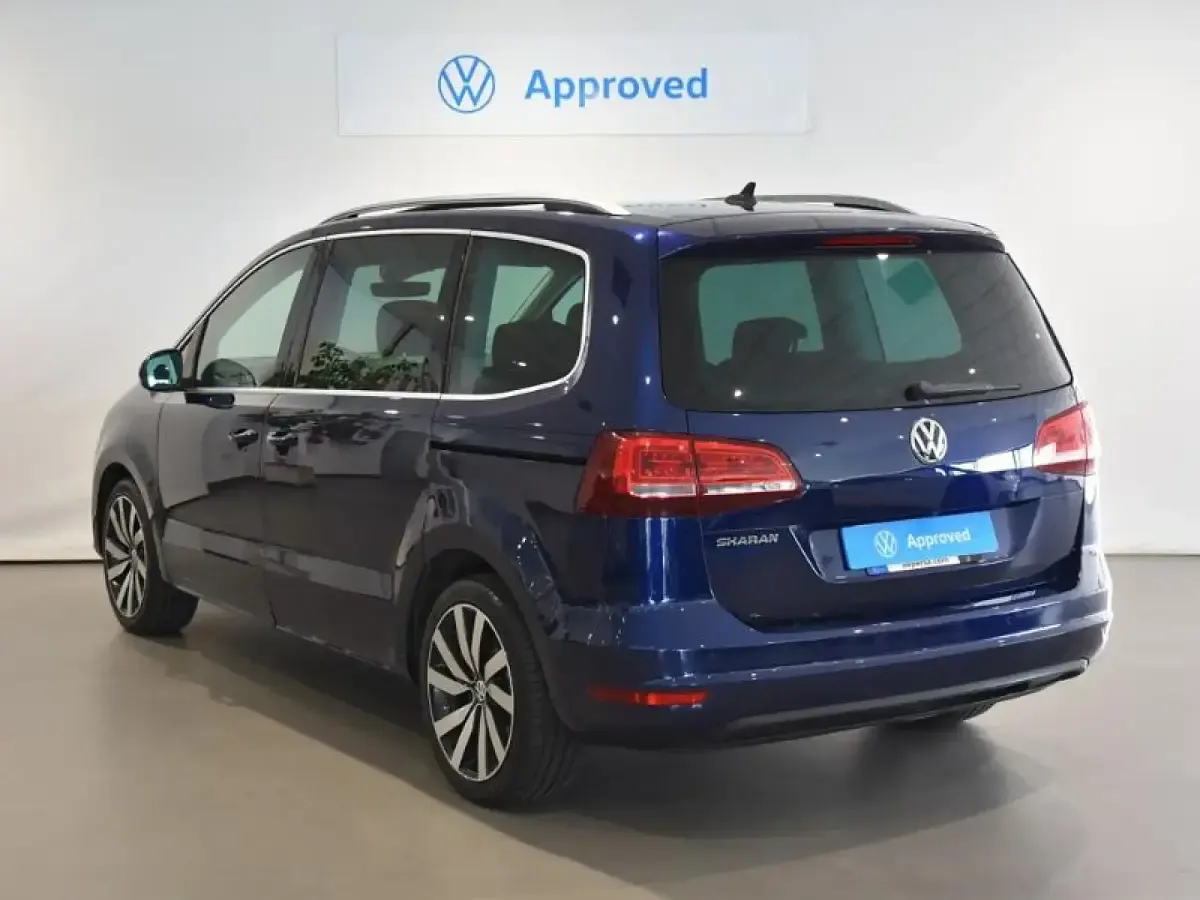 Usado VW Sharan Sportline 177 CV (130 kW) 2020 Negro Monovolumen