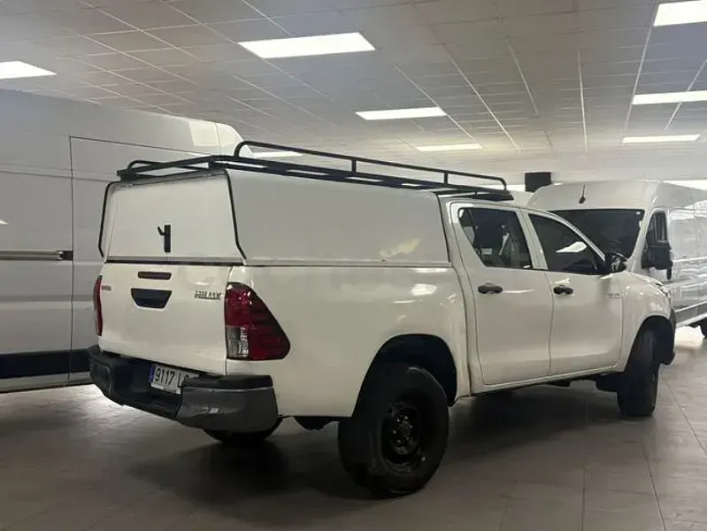 Usado Toyota HiLux 150 CV (110 kW) 2020 Blanco Pickup/Camioneta