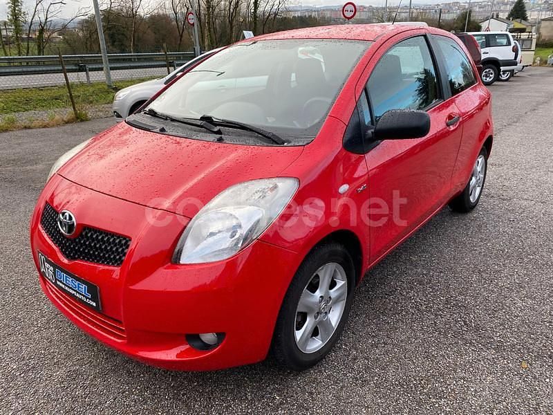 Rojo Usado 2008 Toyota Yaris Sol Berlina | 5999 € (Precio justo) - Imagen 1/4