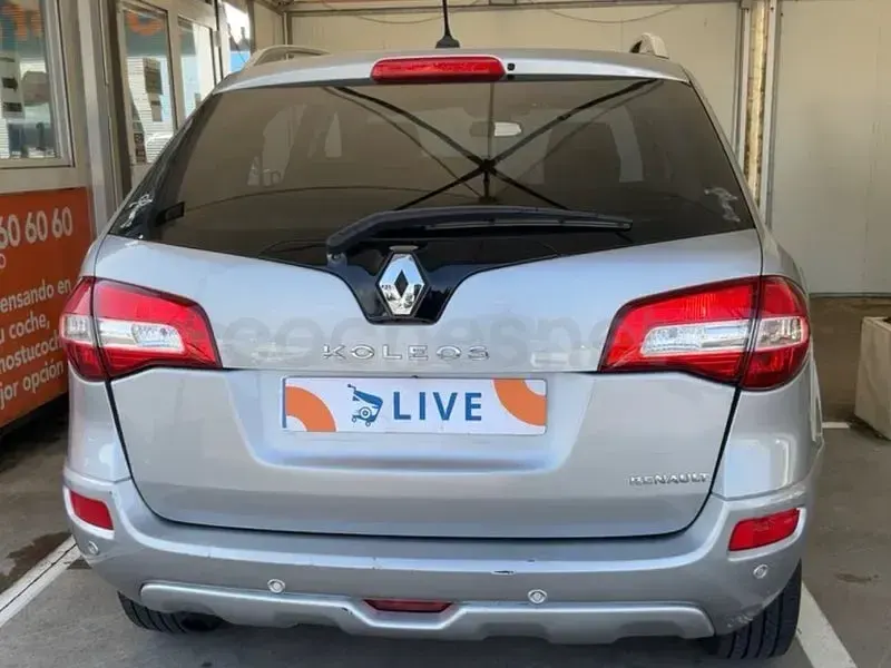Usado Renault Koleos Dynamique 175 CV (128 kW) 2009 Beige SUV