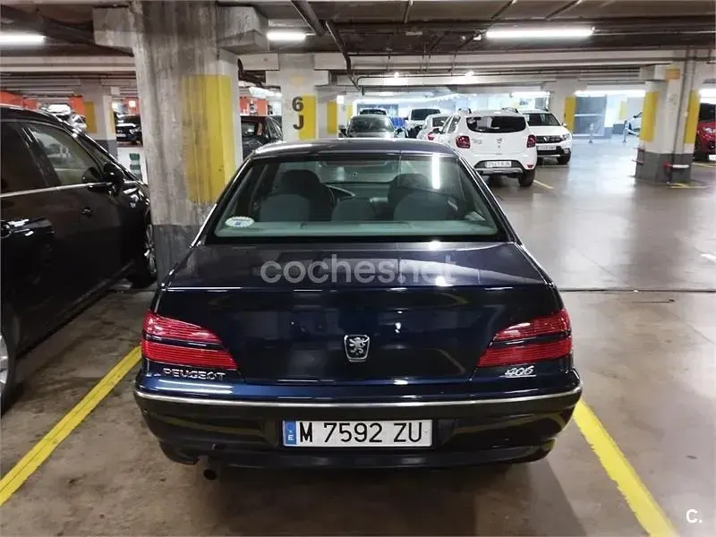 Usado Peugeot 406 138 CV (101 kW) 2000 Azul Berlina
