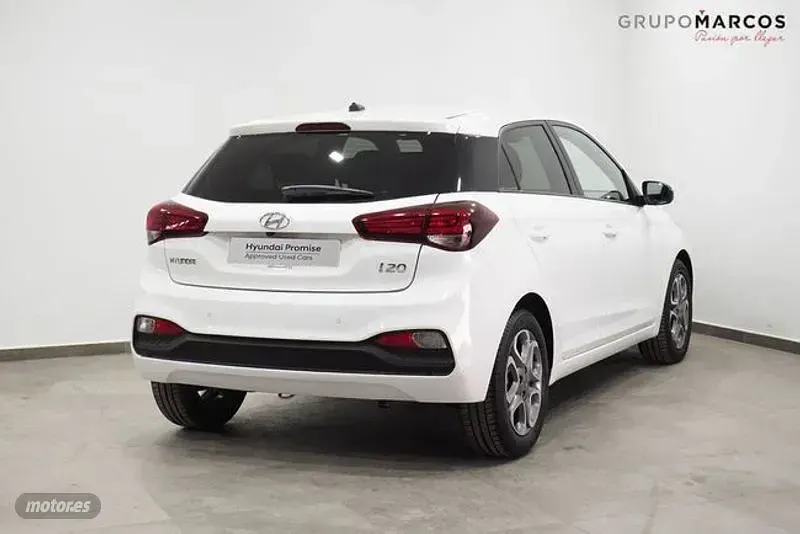 Usado Hyundai i20 100 CV (73 kW) 2020 Blanco Utilitario