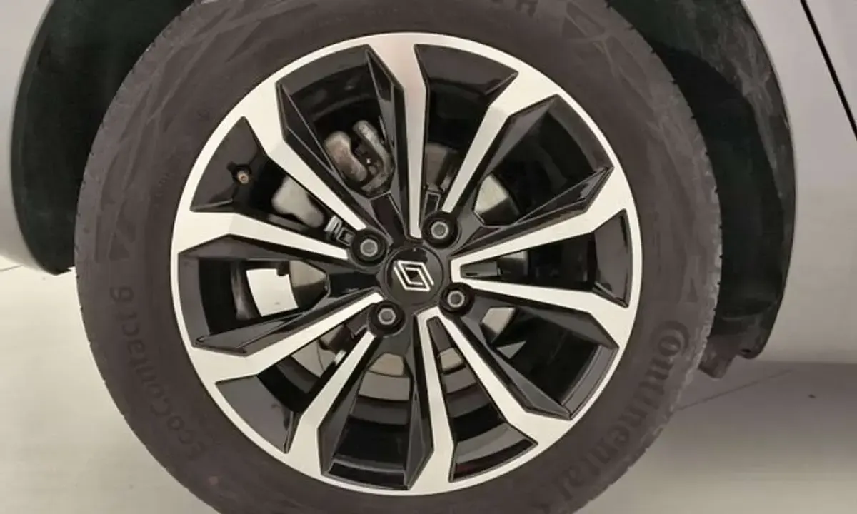 Usado Renault Clio Techno 101 CV (74 kW) 2025 Gris Utilitario