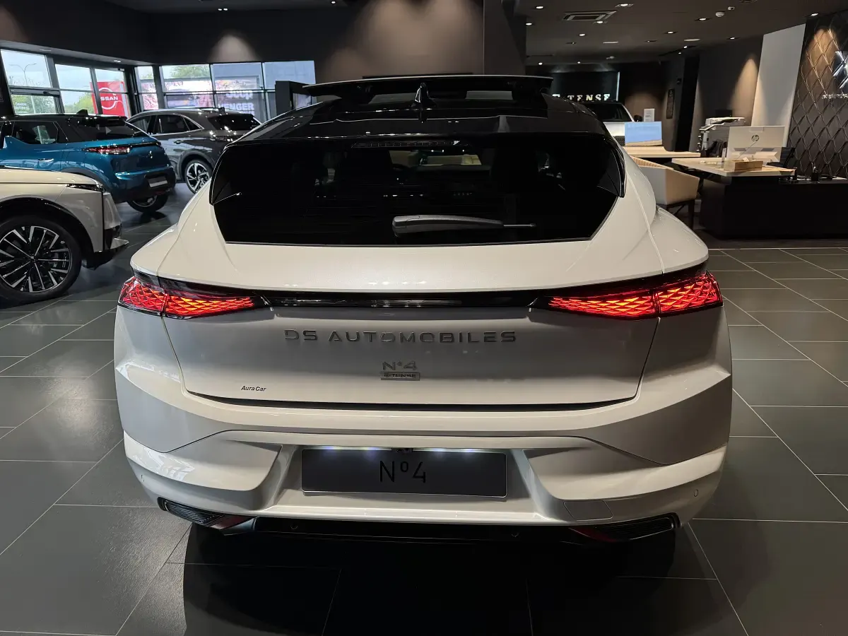 Nuevo DS Automobiles DS4 156 kW (213 CV) 2026 Blanco Berlina
