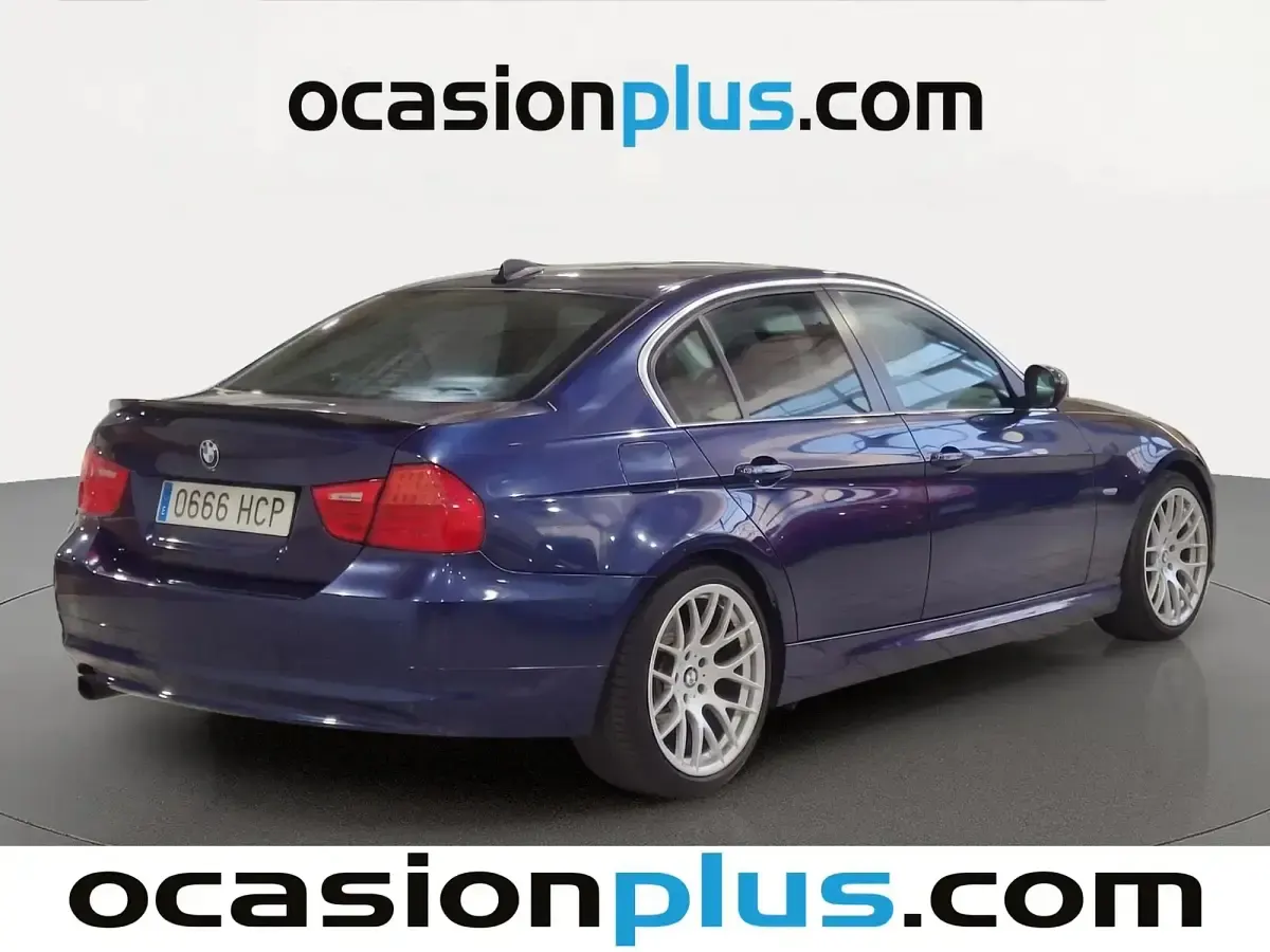 Usado BMW 320 170 CV (125 kW) 2011 Azul Berlina