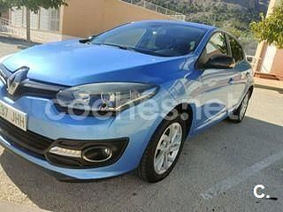 Azul Usado 2015 Renault Mégane III LIMITED Berlina | 8000 € (Precio justo) - Imagen 1/4