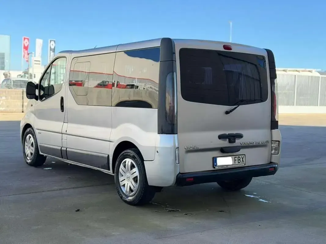 Usado Opel Vivaro Cosmo 145 CV (106 kW) 2006 Monovolumen