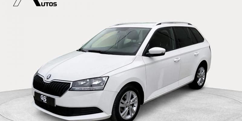 Blanco Usado 2021 Skoda Fabia Ambition Familiar | 12.999 € (Precio justo) - Imagen 1/4