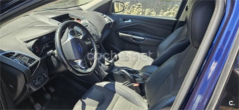 Azul Usado 2013 Ford Kuga Trend SUV | 14.000 € (Caro) - Imagen 1/4