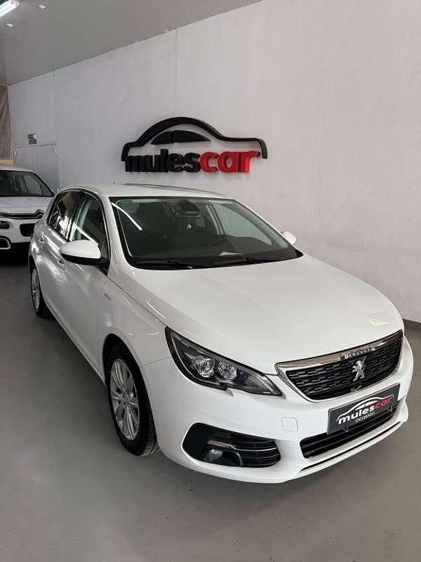 Usado Peugeot 308 Style 131 CV (96 kW) 2019 Blanco Utilitario