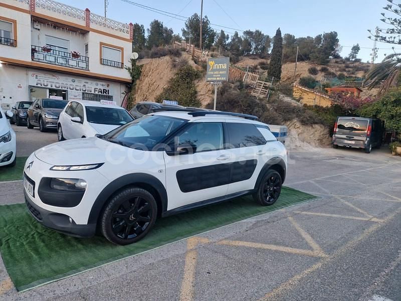 Blanco Usado 2015 Citroën C4 Cactus Feel Utilitario | 8800 € (Precio justo) - Imagen 1/4