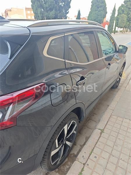 Usado Nissan Qashqai Tekna 130 CV (95 kW) 2018 Negro SUV