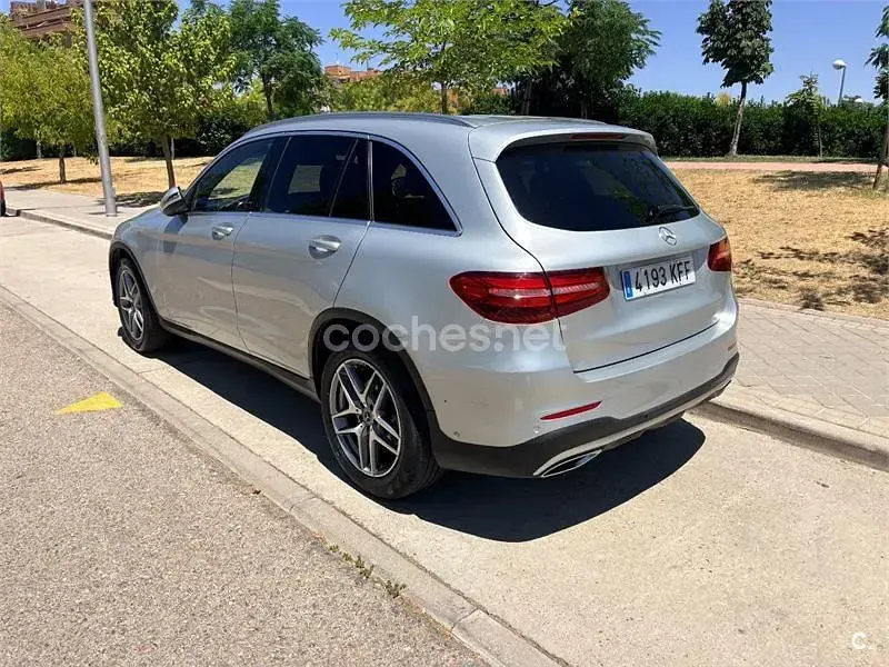 Usado Mercedes GLC250 AMG line 204 CV (150 kW) 2017 Gris / plata SUV