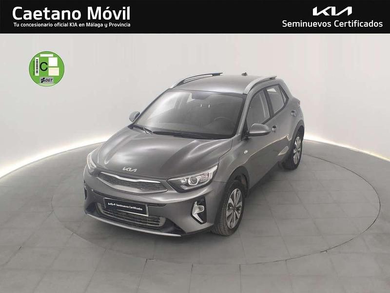 Gris Usado 2024 Kia Stonic SUV | 14.990 € (Buen precio) - Imagen 1/4