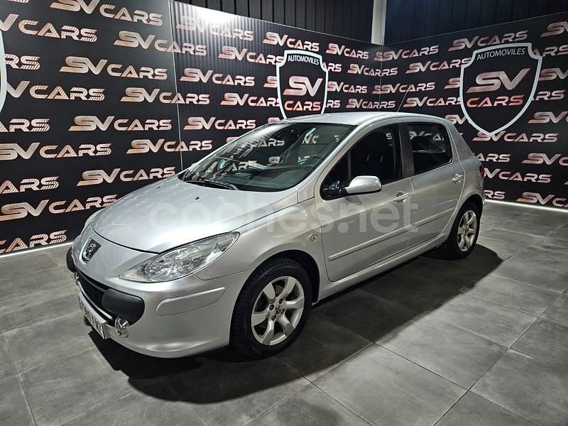 Usado Peugeot 307 110 CV (80 kW) 2007 Gris / plata Berlina