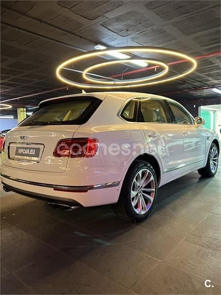 Usado Bentley Bentayga 608 CV (447 kW) 2018 Blanco SUV