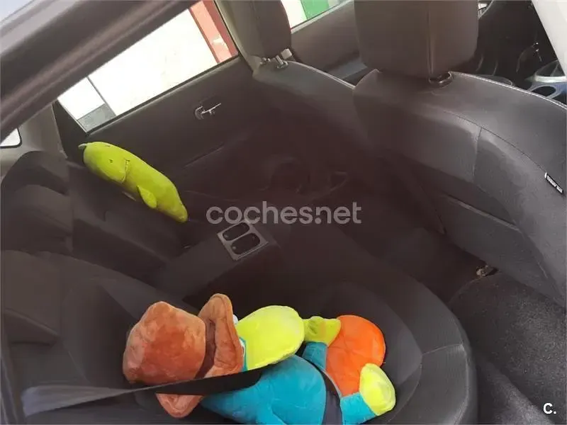 Usado Nissan Qashqai Acenta 106 CV (77 kW) 2011 Negro SUV