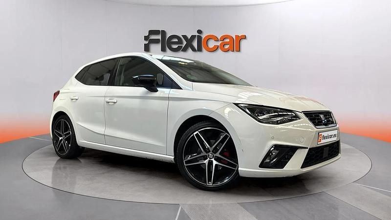 Usado Seat Ibiza FR 115 CV (84 kW) 2018 Blanco Utilitario