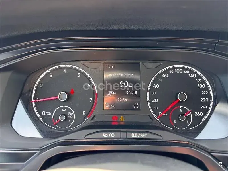 Usado VW Polo Edition 90 CV (66 kW) 2018 Blanco Utilitario