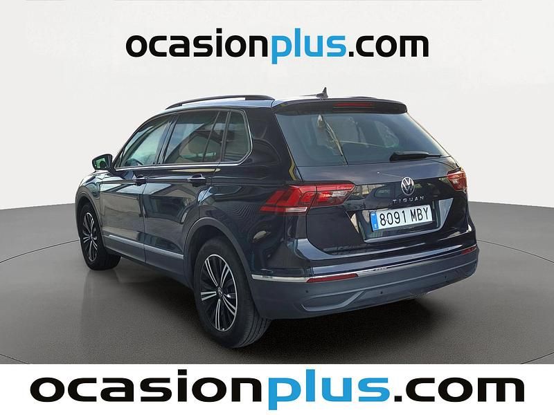 Usado VW Tiguan Life 150 CV (110 kW) 2022 Negro SUV