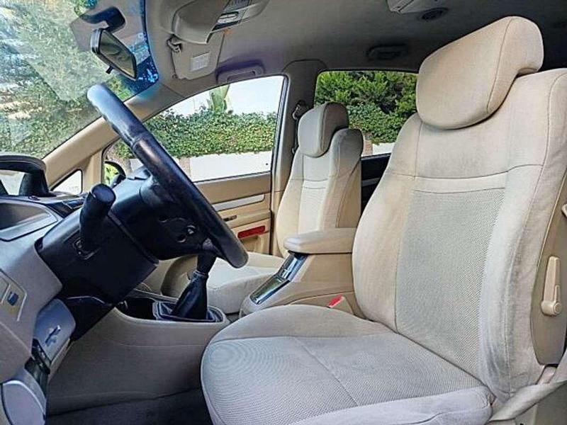 Usado Ssangyong (KGM) Rodius 165 CV (121 kW) 2010 Negro Monovolumen