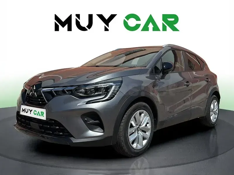 Usado Mitsubishi ASX Motion 91 CV (66 kW) 2023 Gris / plata SUV