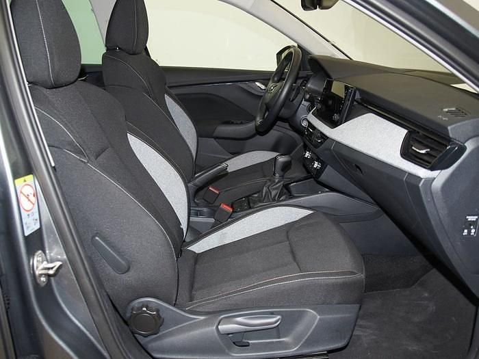 Usado Skoda Kamiq Selection 116 CV (85 kW) 2025 Gris SUV