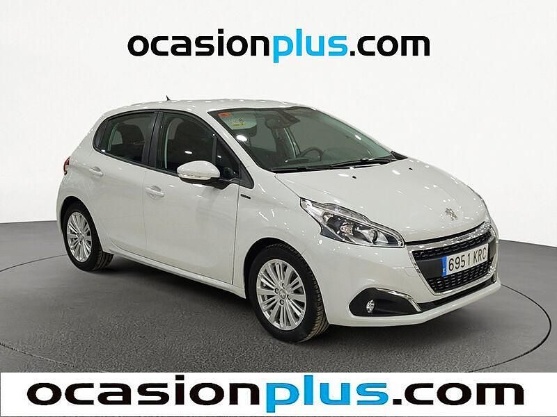 Usado Peugeot 208 Signature Sky 110 CV (80 kW) 2018 Blanco Utilitario