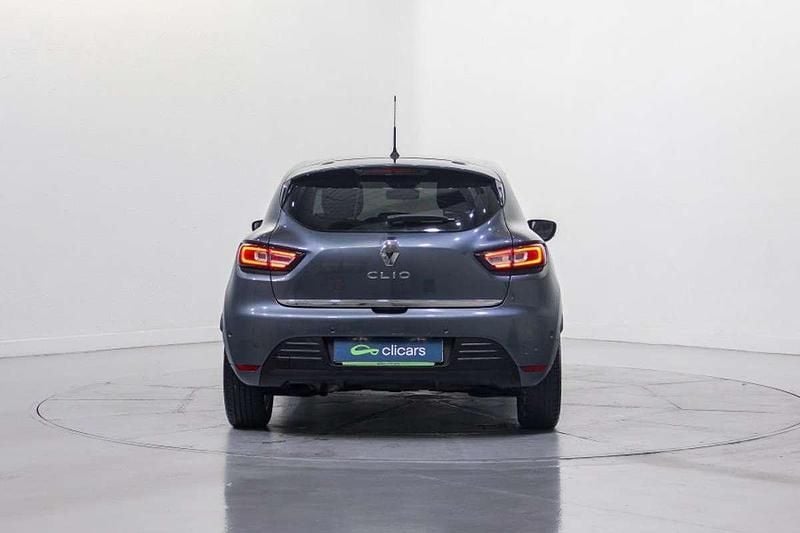Usado Renault Clio IV Zen 90 CV (66 kW) 2019 Gris Utilitario