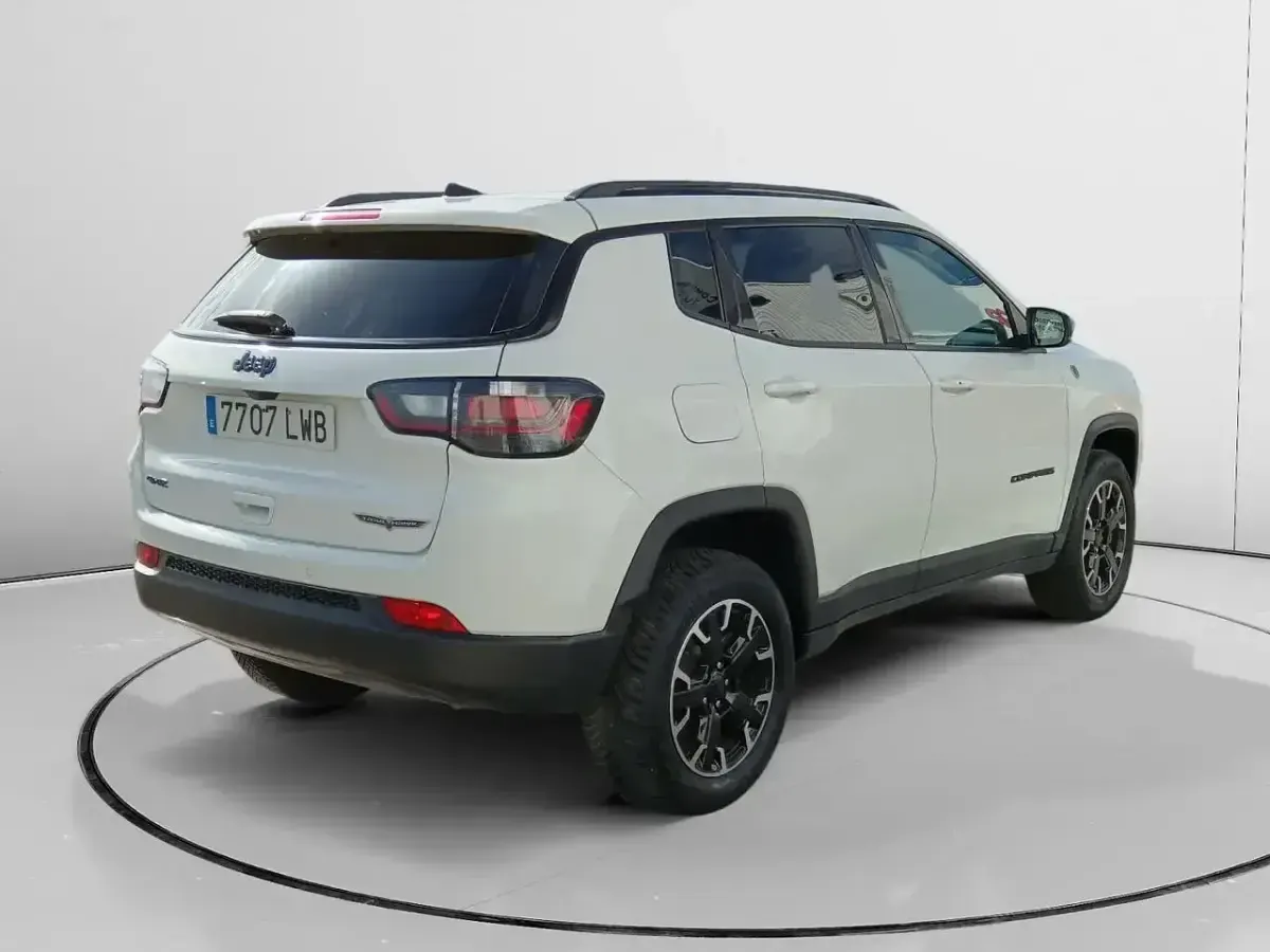 Käytetty Jeep Compass Trailhawk 240 HP (176 kW) 2022 Valkoinen Katumaasturi