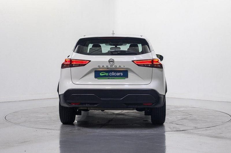 Usado Nissan Qashqai Acenta 140 CV (102 kW) 2022 Blanco SUV