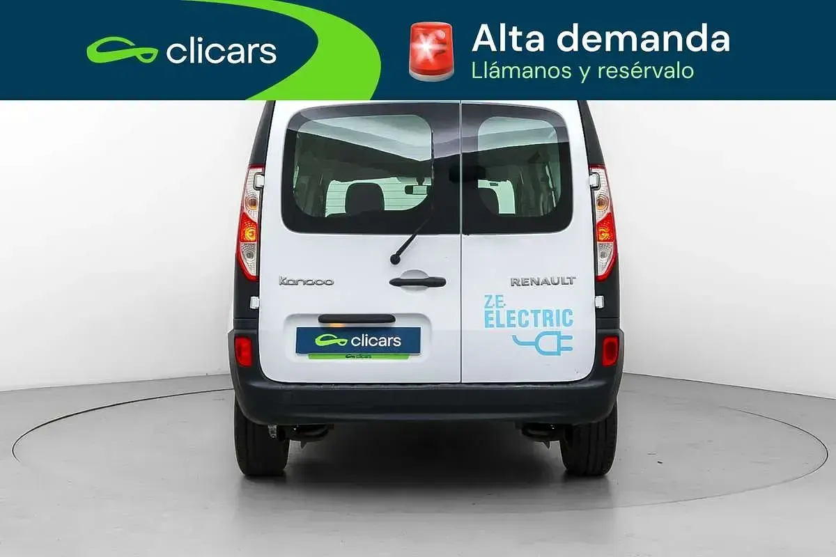 Usado Renault Kangoo 44 kW (60 CV) 2018 Blanco Monovolumen