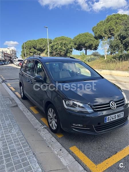 Usado VW Sharan Advance 140 CV (102 kW) 2014 Gris / plata Monovolumen