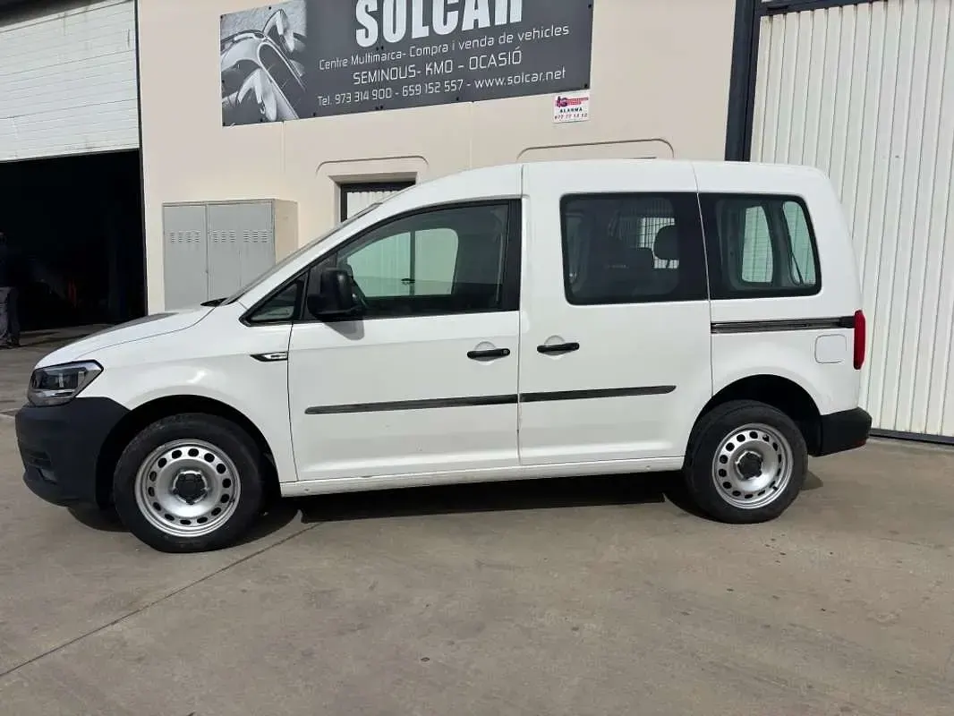Usado VW Caddy Business 122 CV (89 kW) 2018 Blanco Monovolumen