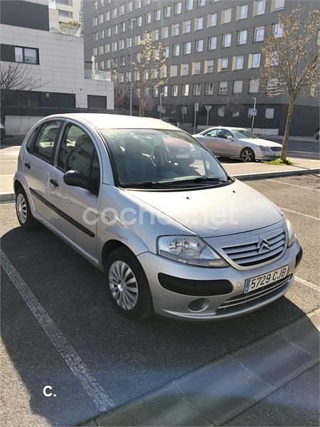 Usado Citroën C3 61 CV (44 kW) 2003 Gris / plata Berlina