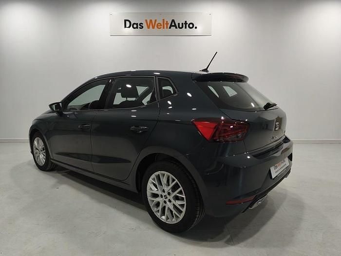 Usado Seat Ibiza FR 115 CV (84 kW) 2024 Azul Utilitario