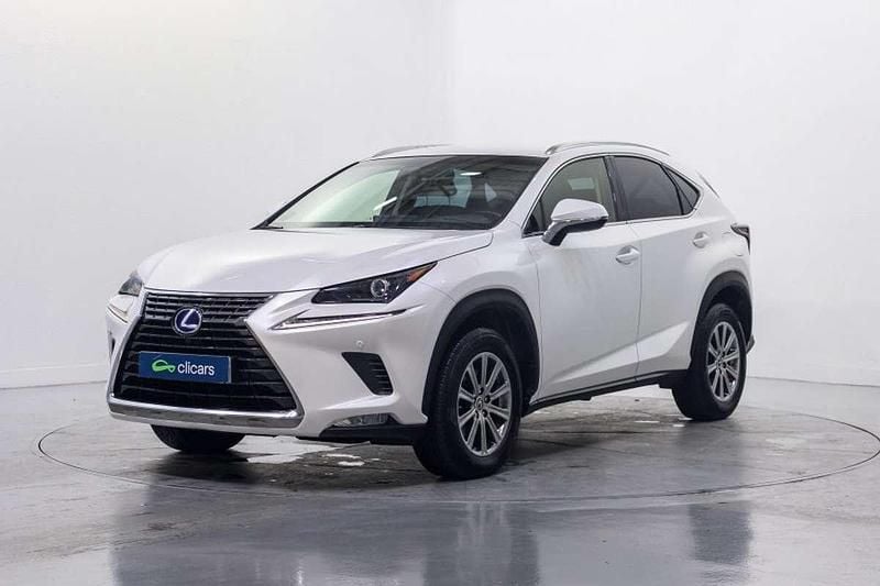 Usado Lexus NX300h Sport Line 155 CV (114 kW) 2018 Blanco SUV