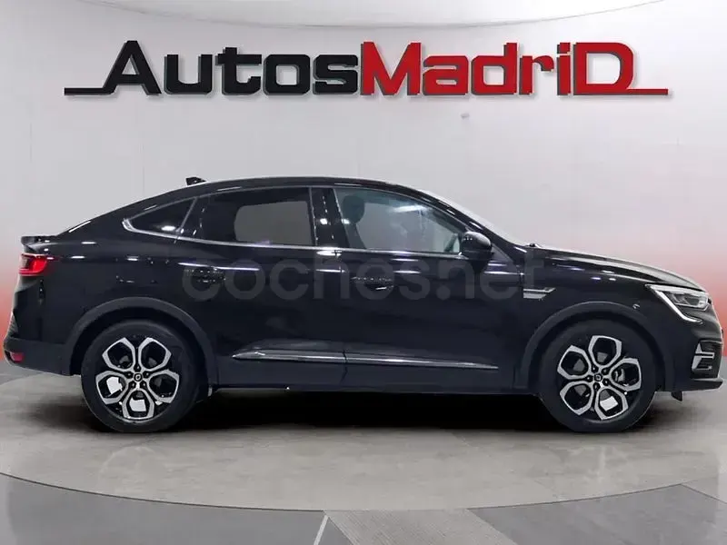 Usado Renault Arkana Equilibre 145 CV (106 kW) 2022 Negro SUV