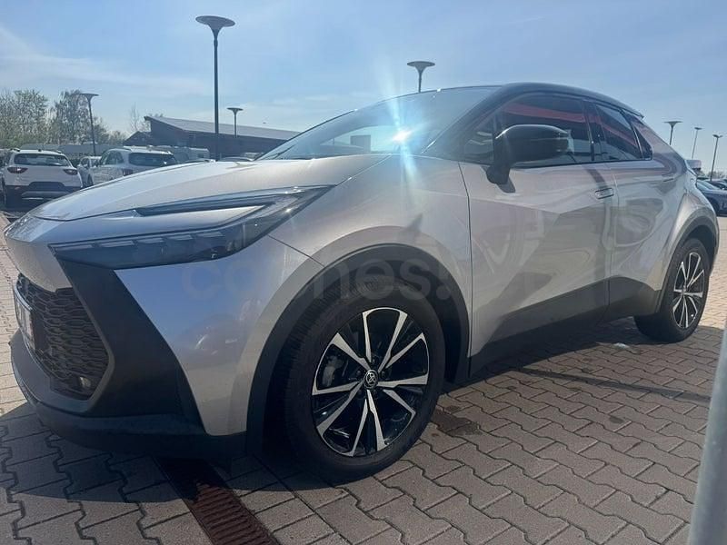 Usado Toyota C-HR Advance 140 CV (102 kW) 2025 Gris / plata SUV