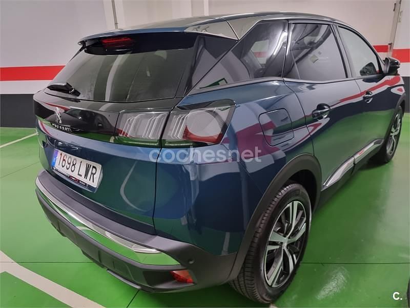 Usado Peugeot 3008 Allure 130 CV (95 kW) 2022 Azul SUV