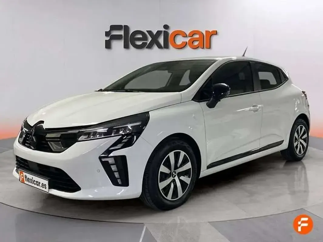 Usado Mitsubishi Colt 91 CV (66 kW) 2025 Blanco Utilitario