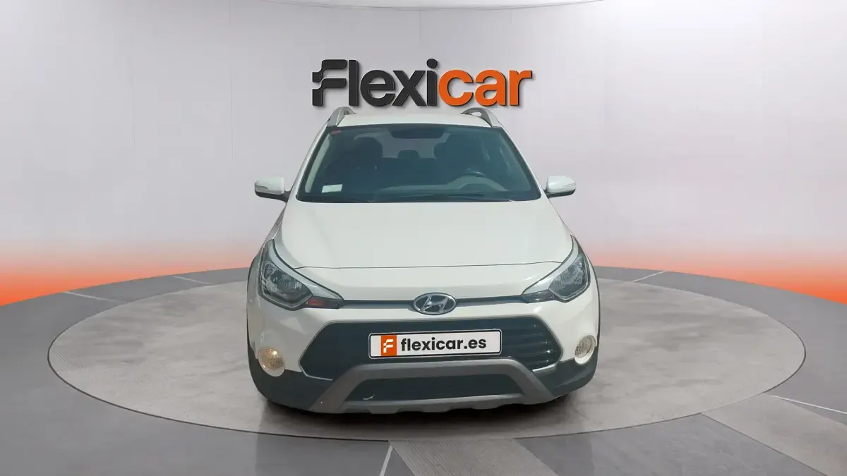 Usado Hyundai i20 Active 101 CV (74 kW) 2018 Blanco Berlina